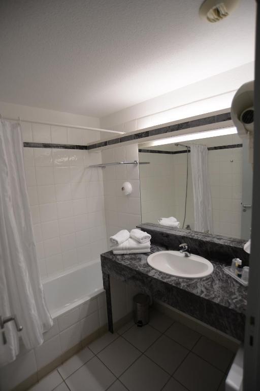 Hotel L'Arapede Collioure Habitación foto